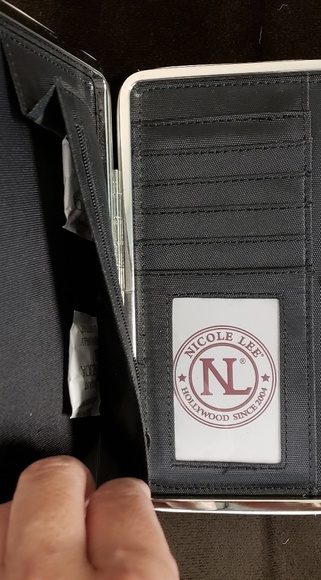 π¦Brand New Rare Nicole Lee Wallet "City Look" design. - Picture 4 of 6
